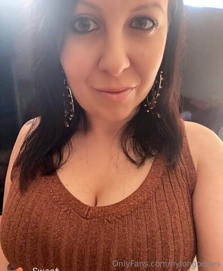 vollbusige onlyfans porno erotische bild