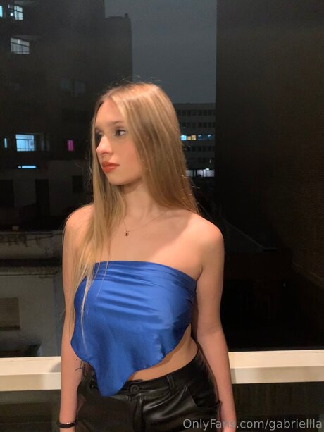 deepthroat teen onlyfans kunst exklusive galerie