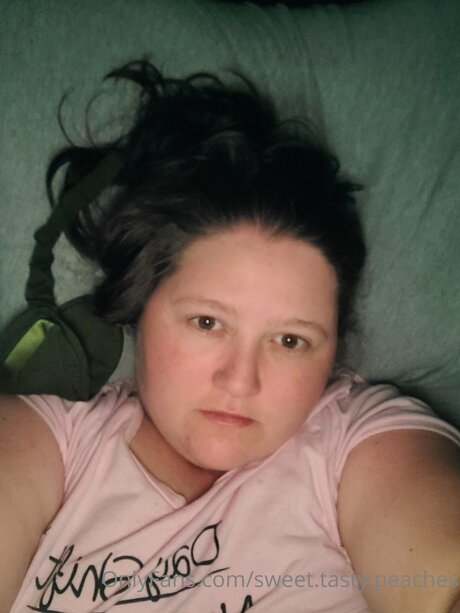 Sweet Tasty Peaches pornostar bilder