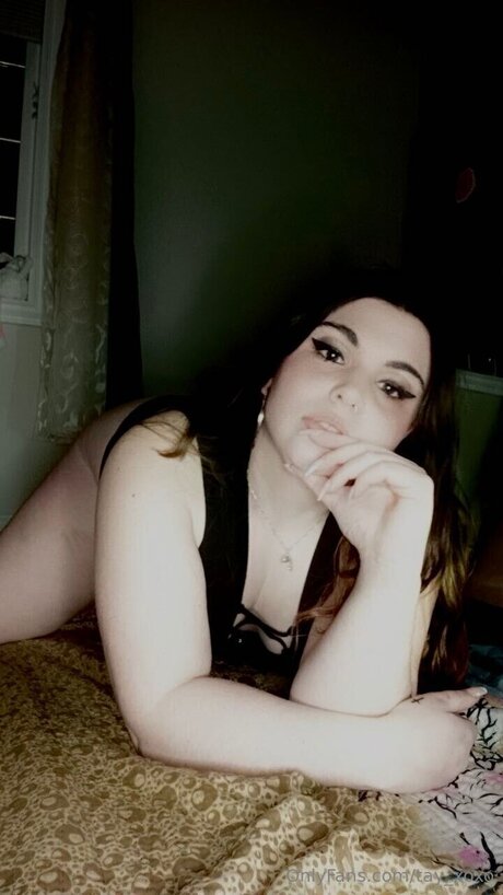 Tay Xoxo nackt sex archiv