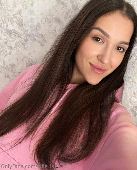 vollbusige onlyfans kunst exklusive galerie