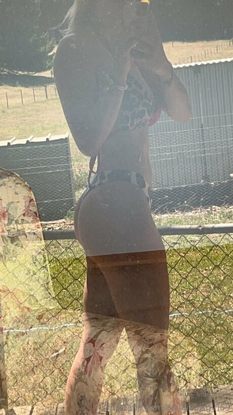 Bikinicowgirl69 kostenlose nackte foto