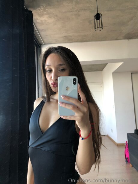 Bunnymoonx model nackte galerien