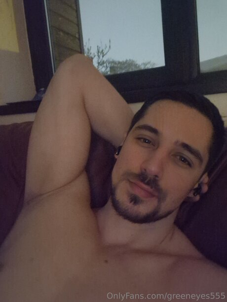 Greeneyes555 erotische pornografische galerien