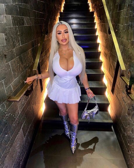 büro-milf-onlyfans kostenlose top foto