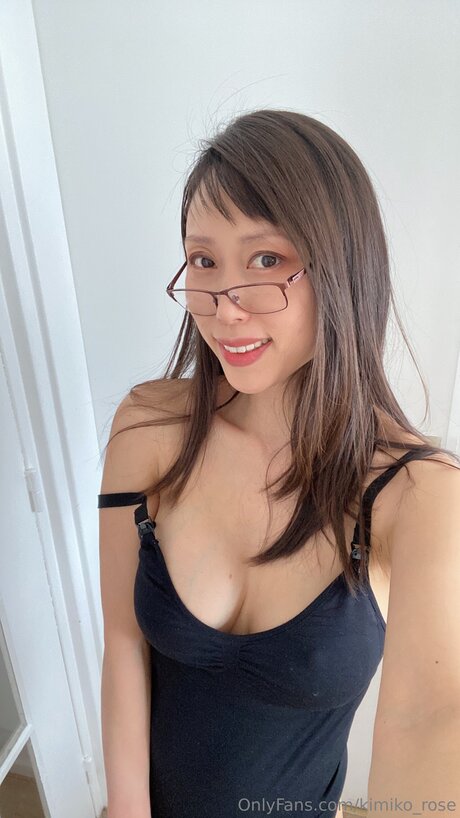 Kimiko Rose perfekte sexy bild