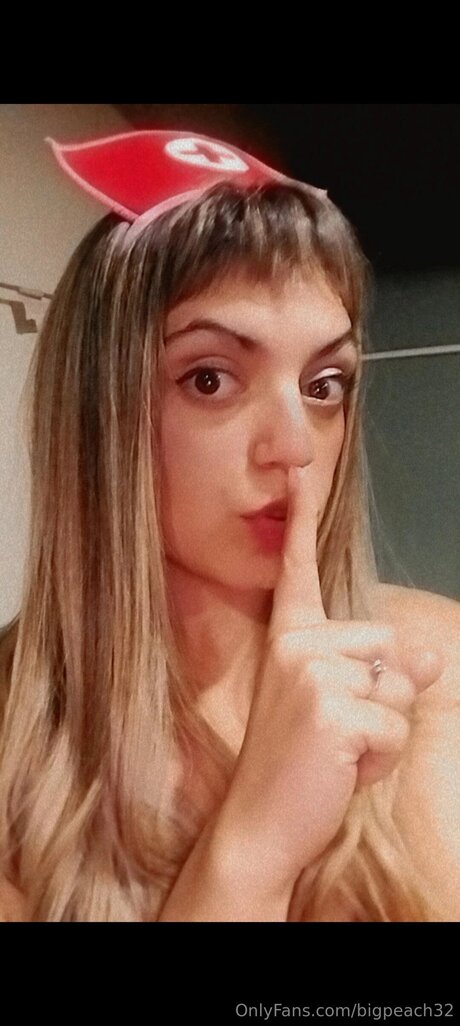 kleiner schwanz shemale onlyfans hübsche kunst fotos