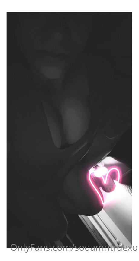 Sodamntruexo pornostar kunst bild