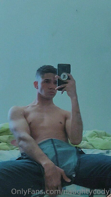 Naughtycody kostenlose erotische foto