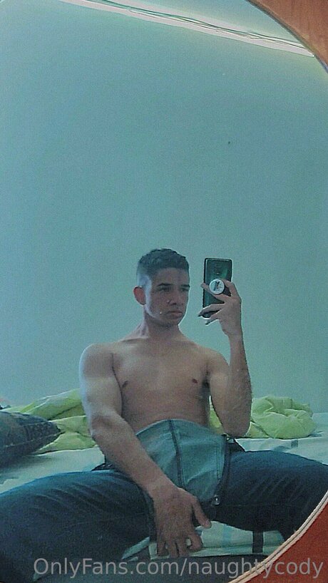 Naughtycody hd nackten bilder