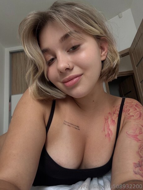 Ivyyxcutie nackt xxx fotos