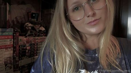 Lou Lexxi hübsche nacktheit galerien