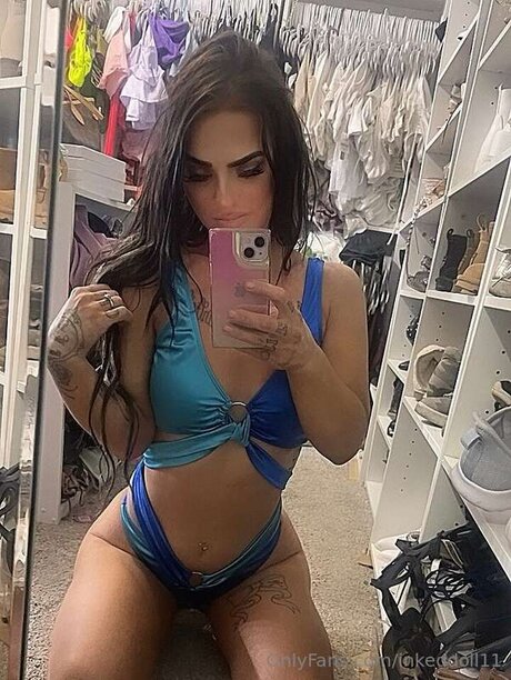 große titten bikini onlyfans heiße perfekte bild