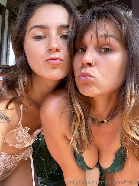 Billieandfreya top porno galerie