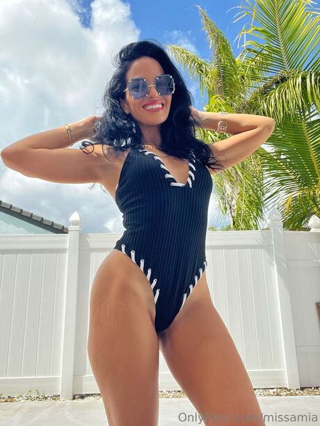 Adrixfree hd nacktheit fotos