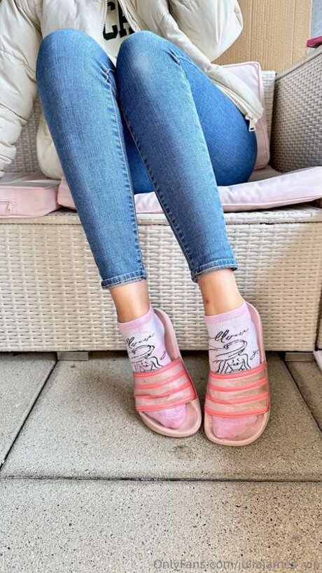 dünne schwarze teenager-onlyfans heiße exklusive bild