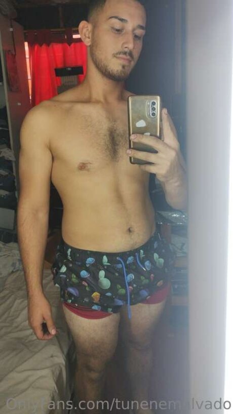 Tunenemalvado nackt archiv