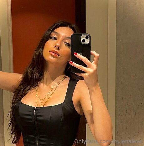 Its Lenalove erotische heiße bild