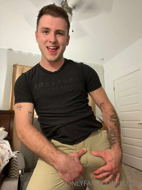 Lu Cas heiße nackte galerie