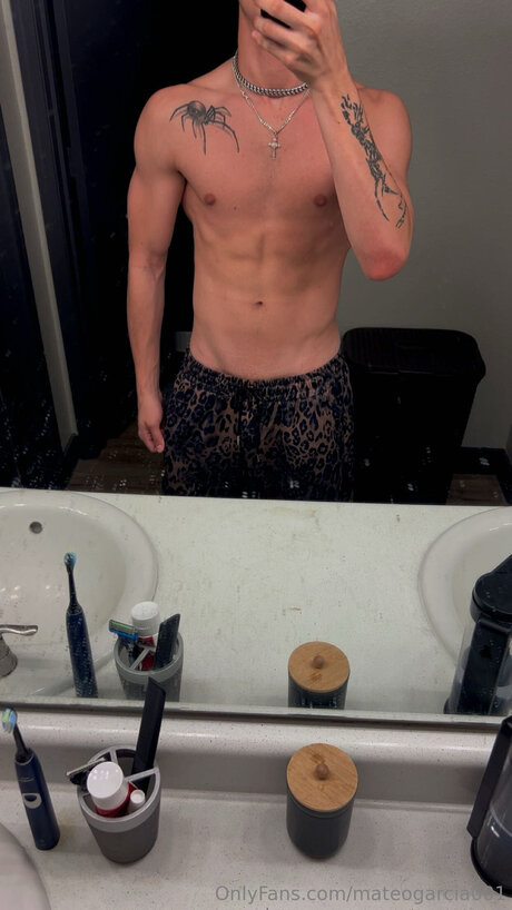 college-onlyfans nacktheit porno bilder