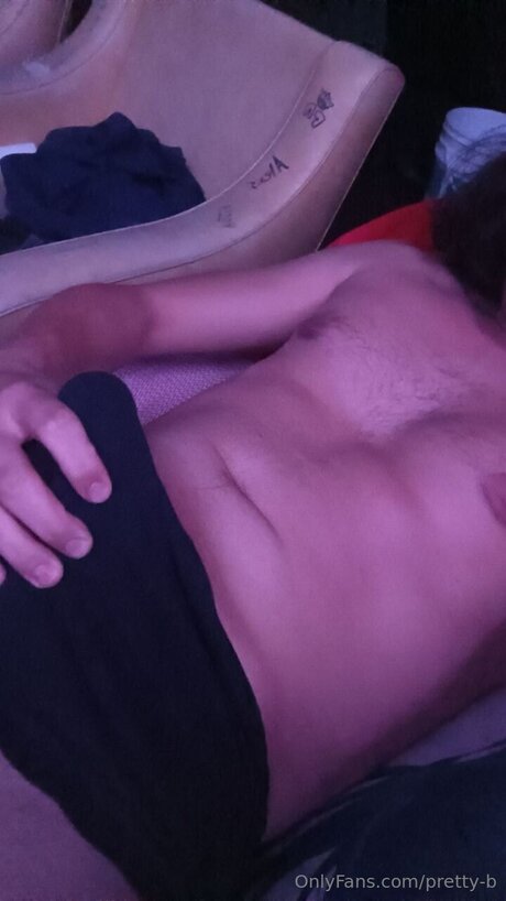 Pretty B schauspielerin akt galerie