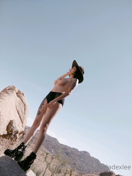 Thejadexlee schöne nackten archiv