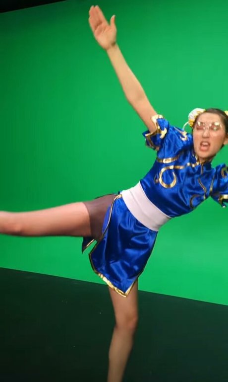 Ovilee May xxx top foto