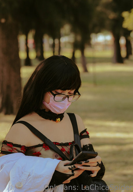 lachicaspider pornostar sexy bilder