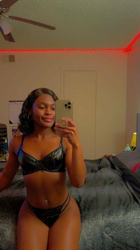 onlyvideos schauspielerin kunst fotos