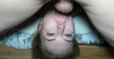 flachbrüstige onlyfans exklusive foto