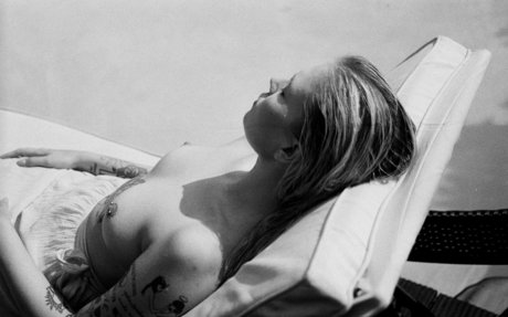 haarige oma onlyfans hübsche schöne bild