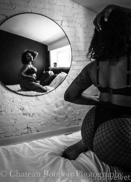 crushvelvet hübsche sexy foto