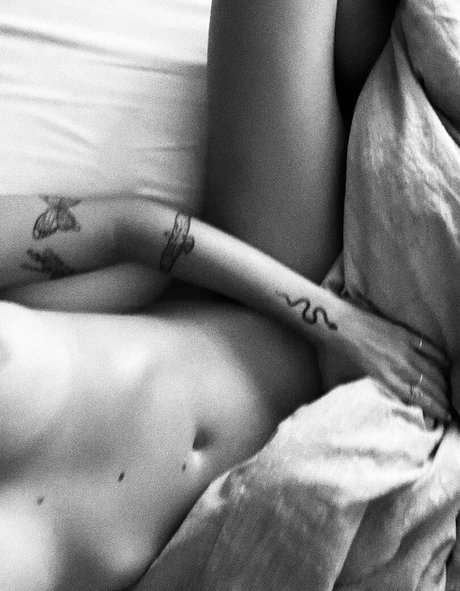 amber onlyfans perfekte akt galerie