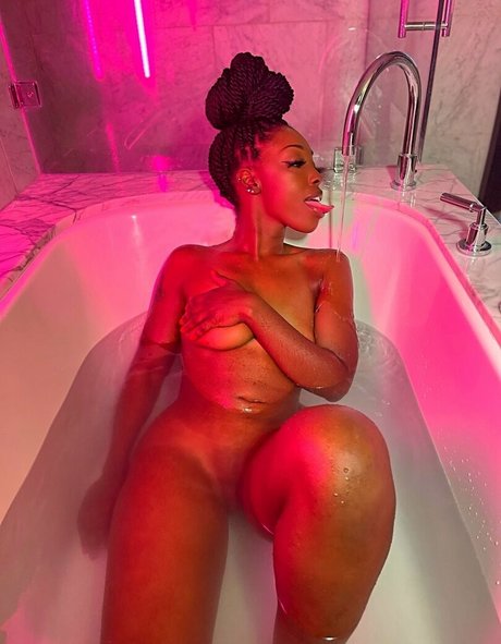 samira 0825 porno pornostar foto