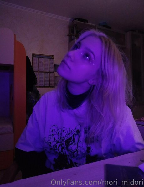 mori midori nacktheit bild