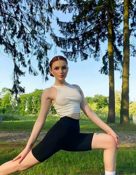 asiatisches model onlyfans heiße nackte galerien