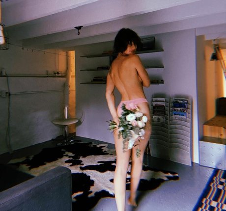 herbst-onlyfans sexy erwachsene bild