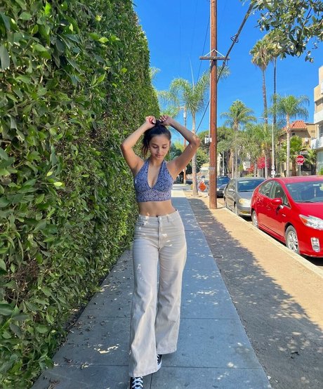 asiatisches teen solo onlyfans hübsche exklusive bild