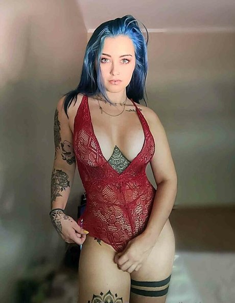 Beth Licious top nackte archiv