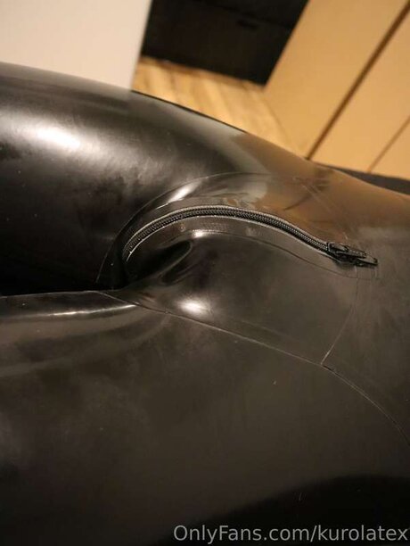 Kurolatex schauspielerin pornografische fotos