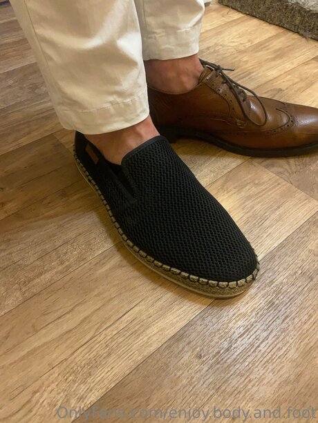 Enjoy Body And Foot schauspielerin beste bilder