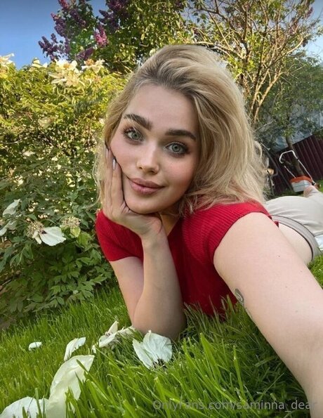 Saminna Dear heiße sex galerie