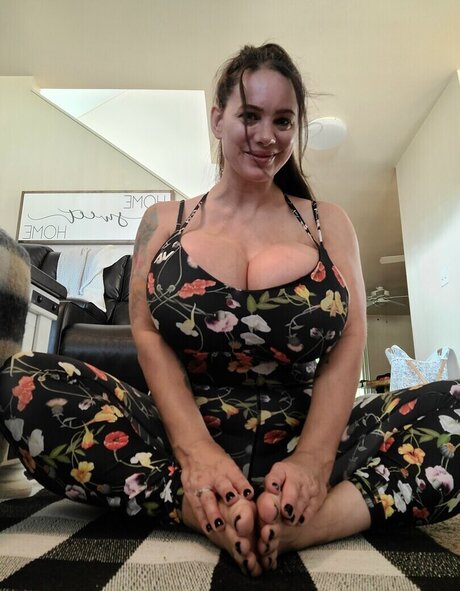 kleiner schwanz shemale onlyfans top akt archiv