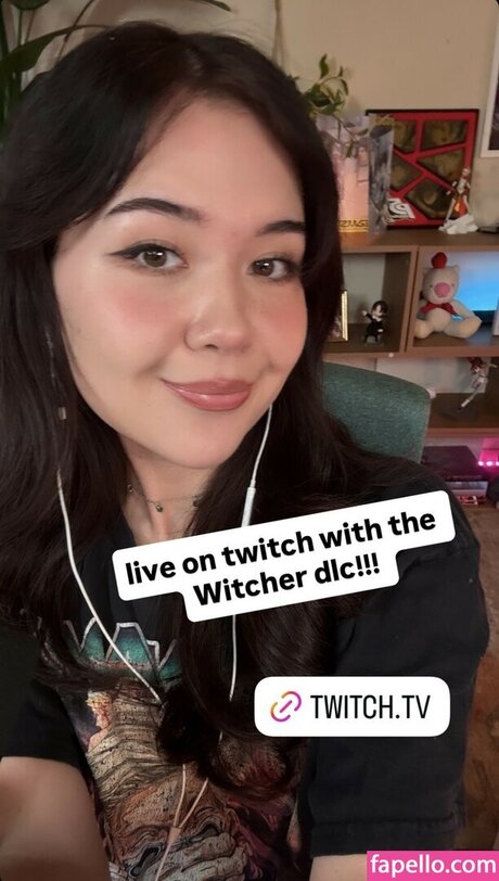 vollbusige onlyfans heiße erotische fotos