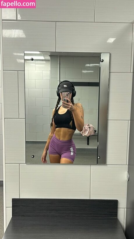 kurvige xxx onlyfans nackt xxx bild