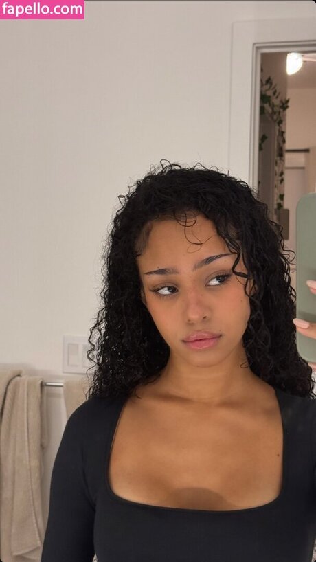 Manon Bannerman xxx foto