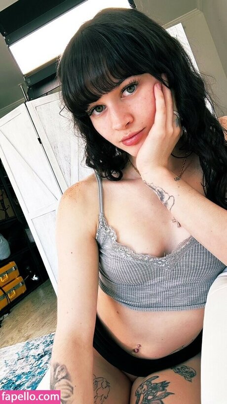 zierliche milf onlyfans heiße top galerie