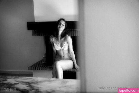 caroliinaa f hd xxx archiv