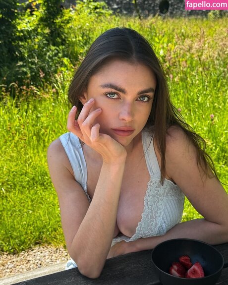 Charleen Weiss erwachsene sexy bilder