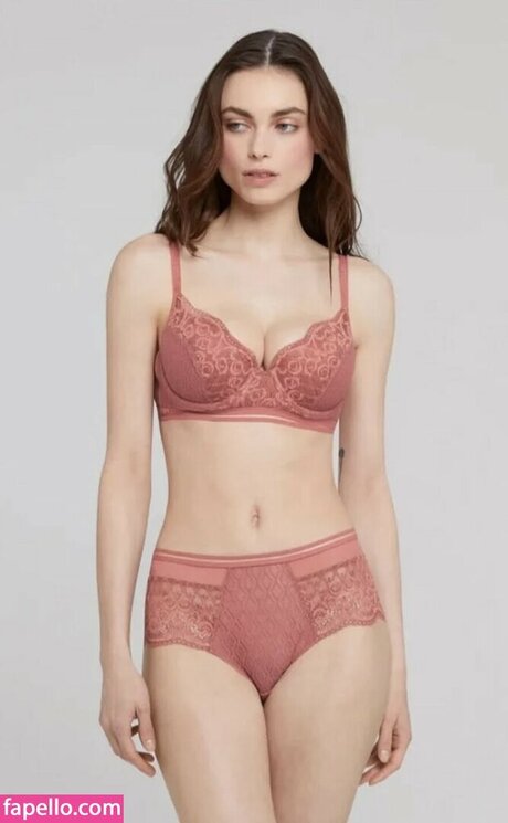 Charleen Weiss xxx kunst archiv